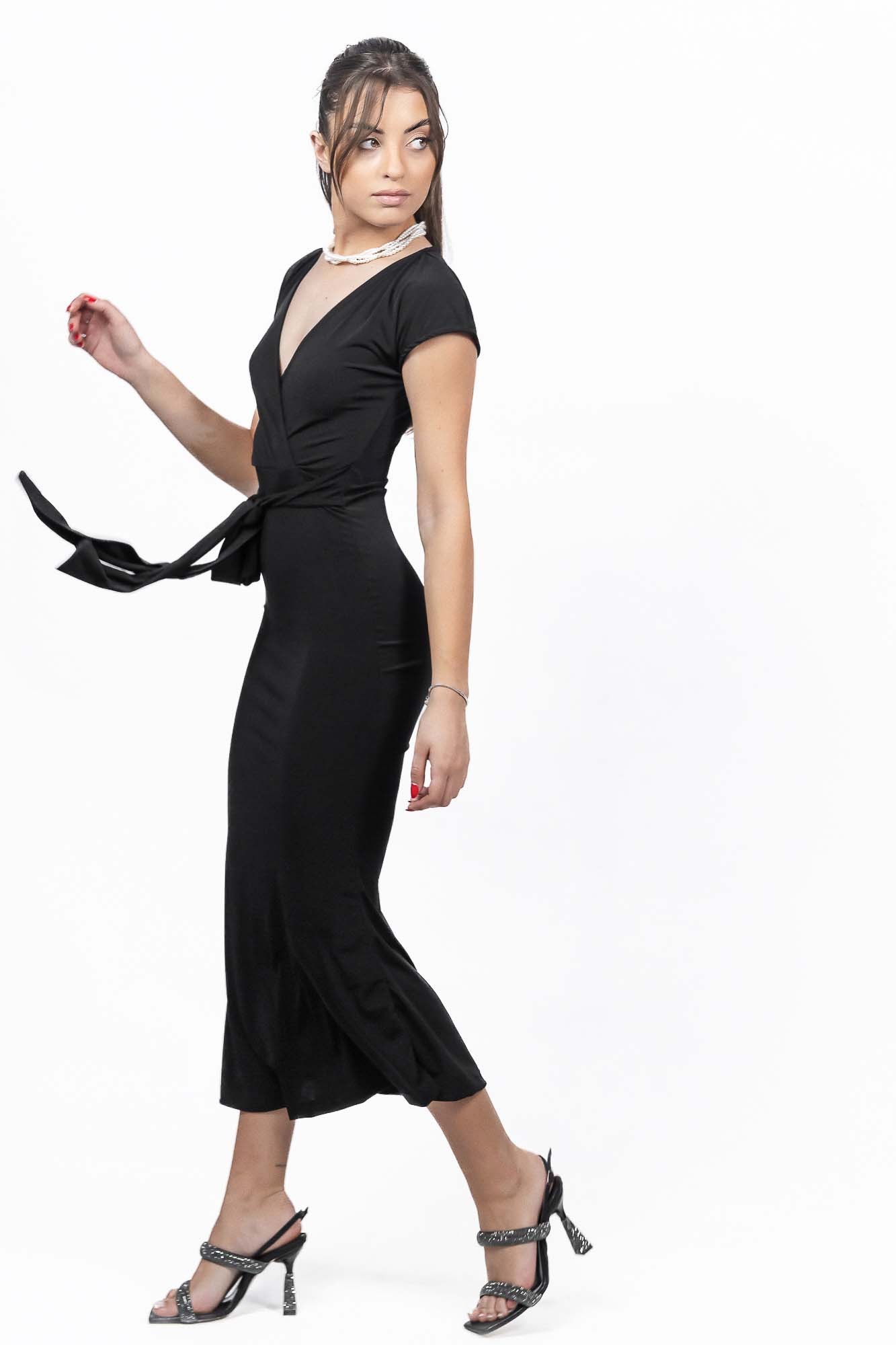 Μαύρο μίντι φόρεμα κρουαζέ