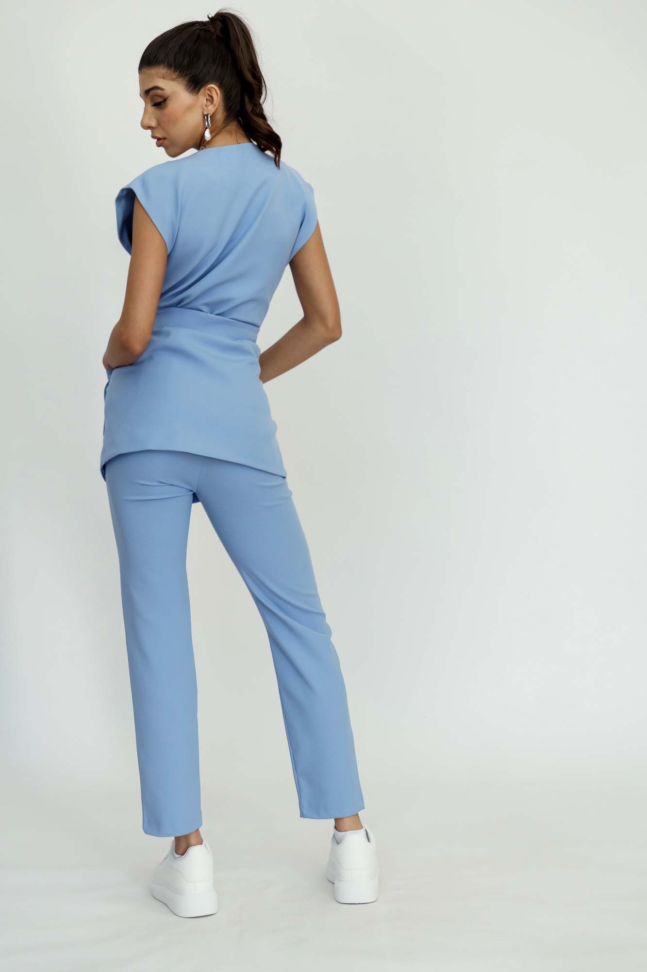 Γαλάζιο σετ γιλέκο-παντελόνι